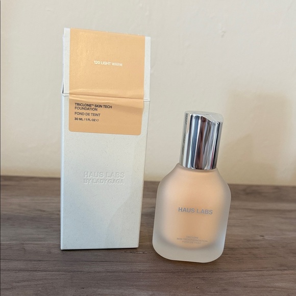 Haus Labs By Lady Gaga Other - HAUS LABS BY LADY GAGA-Tricone Skin Tech Foundation -120 Light warm
